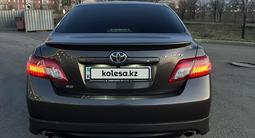 Toyota Camry 2010 года за 7 250 000 тг. в Караганда