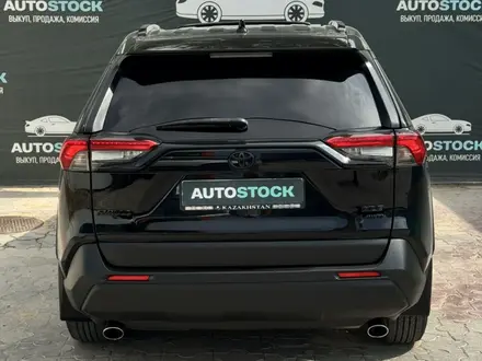 Toyota RAV4 2019 года за 12 390 000 тг. в Актау – фото 3