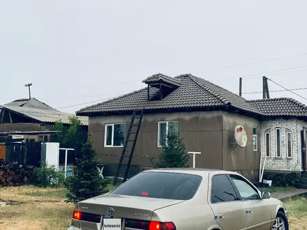 Toyota Camry 1998 года за 2 550 000 тг. в Семей – фото 2