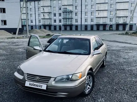 Toyota Camry 1998 года за 2 550 000 тг. в Семей