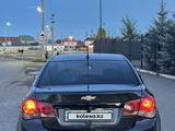 Chevrolet Cruze 2012 года за 2 600 000 тг. в Уральск – фото 4