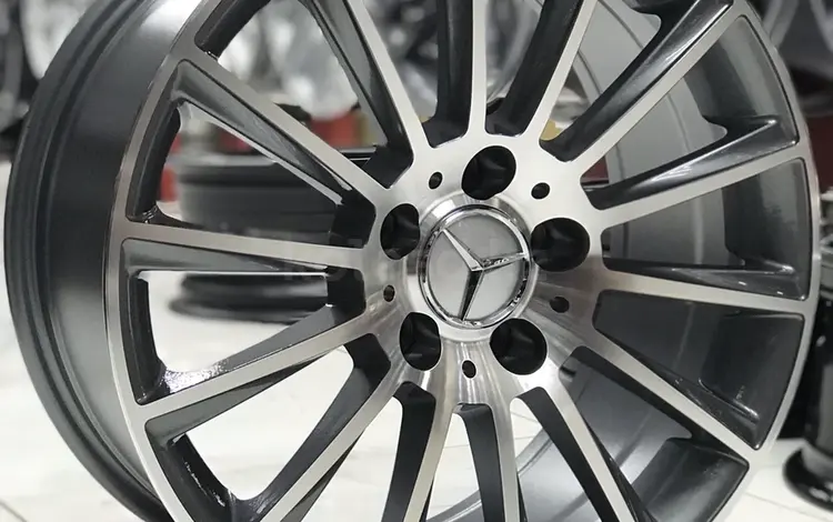 R17. Mercedes Benz за 200 000 тг. в Алматы