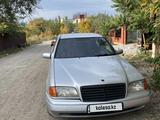 Mercedes-Benz C 230 1997 года за 2 100 000 тг. в Алматы – фото 2