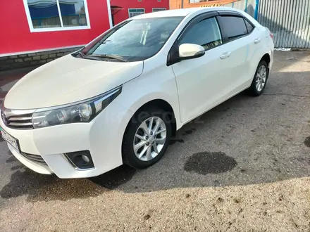 Toyota Corolla 2015 года за 7 600 000 тг. в Усть-Каменогорск – фото 2