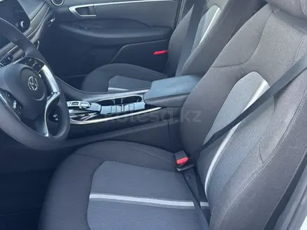 Hyundai Sonata 2020 года за 9 000 000 тг. в Уральск – фото 6