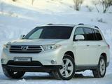 Toyota Highlander 2013 годаfor13 000 000 тг. в Алматы