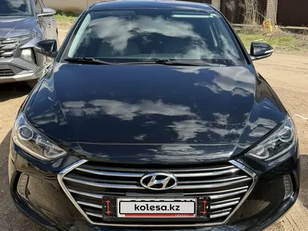 Hyundai Elantra 2016 года за 4 800 000 тг. в Уральск