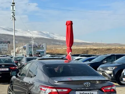 Toyota Camry 2018 годаүшін9 700 000 тг. в Атырау – фото 9