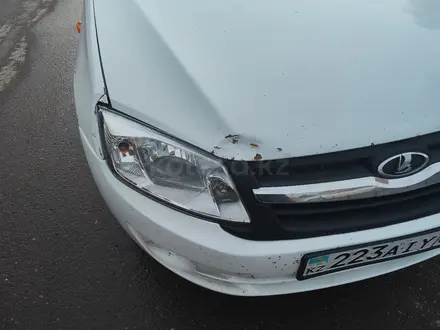 ВАЗ (Lada) Granta 2190 2013 года за 1 600 000 тг. в Астана – фото 2