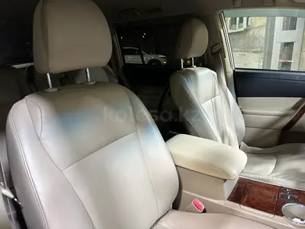 Toyota Highlander 2012 года за 12 500 000 тг. в Актобе – фото 26