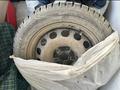 Комплект зимних шипованных шин 205/55 R16 за 60 000 тг. в Астана – фото 2