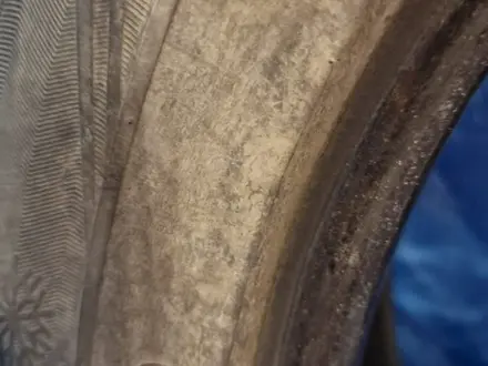 Комплект зимних шипованных шин 205/55 R16 за 60 000 тг. в Астана – фото 6
