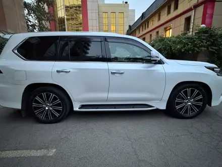 Lexus LX 570 2020 года за 46 000 000 тг. в Алматы – фото 21