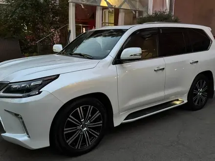 Lexus LX 570 2020 года за 46 000 000 тг. в Алматы