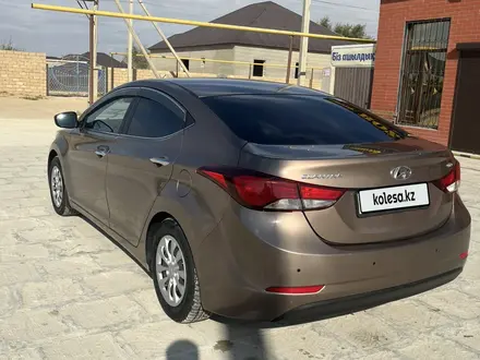 Hyundai Elantra 2014 года за 7 500 000 тг. в Бейнеу – фото 2