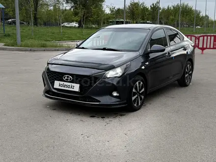 Hyundai Accent 2021 года за 7 000 000 тг. в Алматы