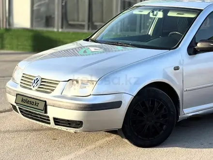 Volkswagen Jetta 2003 года за 1 800 000 тг. в Актау – фото 3