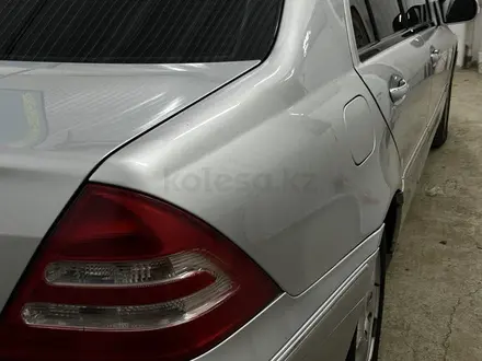 Mercedes-Benz C 200 2001 года за 3 600 000 тг. в Атырау – фото 10