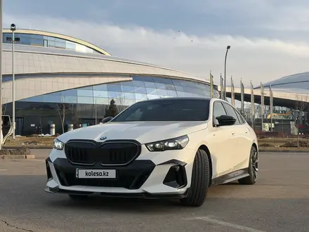 BMW 530 2024 года за 35 000 000 тг. в Алматы – фото 2