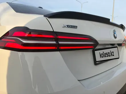 BMW 530 2024 года за 35 000 000 тг. в Алматы – фото 9