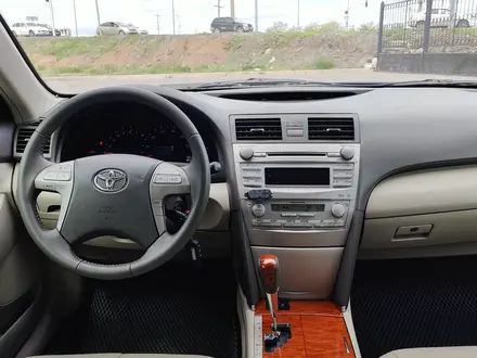 Toyota Camry 2011 года за 7 800 000 тг. в Караганда – фото 10