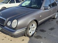 Mercedes-Benz E 280 1998 года за 4 200 000 тг. в Актобе