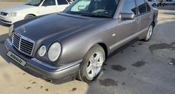 Mercedes-Benz E 280 1998 года за 4 200 000 тг. в Актобе