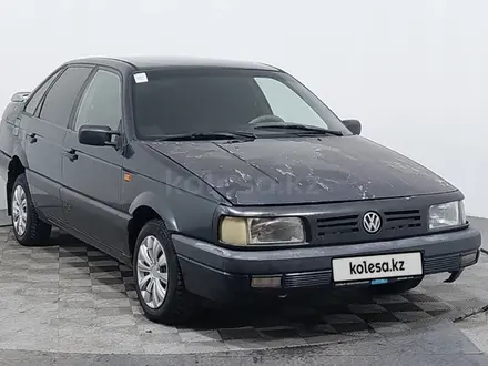 Volkswagen Passat 1992 года за 690 000 тг. в Астана