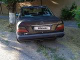 Mercedes-Benz E 200 1990 года за 450 000 тг. в Шымкент – фото 4