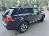 Volkswagen Touareg 2010 годаүшін8 300 000 тг. в Алматы – фото 5
