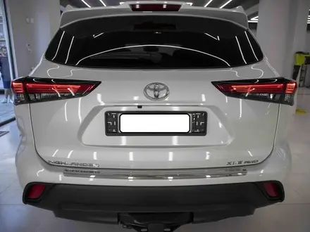 Toyota Highlander 2023 года за 31 000 000 тг. в Алматы – фото 11