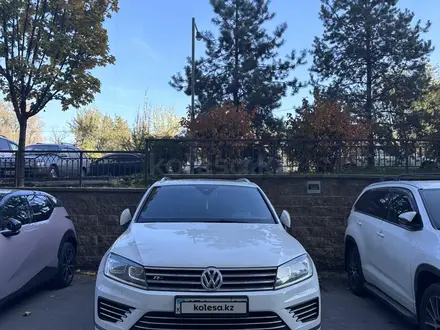 Volkswagen Touareg 2015 года за 14 000 000 тг. в Алматы – фото 4