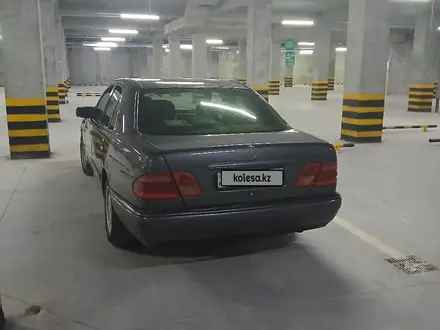 Mercedes-Benz E 230 1996 года за 2 500 000 тг. в Турара Рыскулова – фото 13