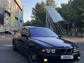 BMW 528