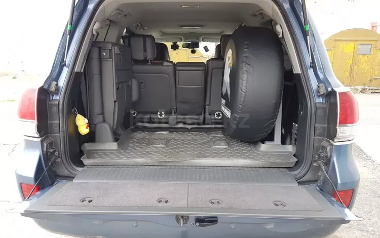 Крепление запасного колеса LX570 за 50 000 тг. в Алматы