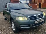 Volkswagen Touareg 2003 года за 4 400 000 тг. в Усть-Каменогорск – фото 2