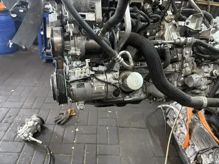 Компрессор кондиционера на Nissan qashqai j11 2 литра за 90 000 тг. в Алматы – фото 2