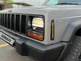 Jeep Cherokee 2000 годаfor8 900 000 тг. в Алматы – фото 5