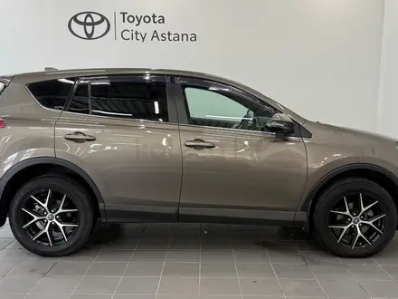 Toyota RAV4 Prestige 2018 года за 10 600 000 тг. в Астана – фото 19