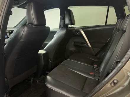 Toyota RAV4 Prestige 2018 года за 10 600 000 тг. в Астана – фото 11