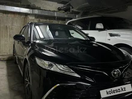 Toyota Camry 2021 года за 15 400 000 тг. в Алматы – фото 4