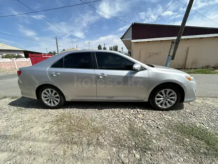 Toyota Camry 2013 года за 6 000 000 тг. в Сарыкемер – фото 2