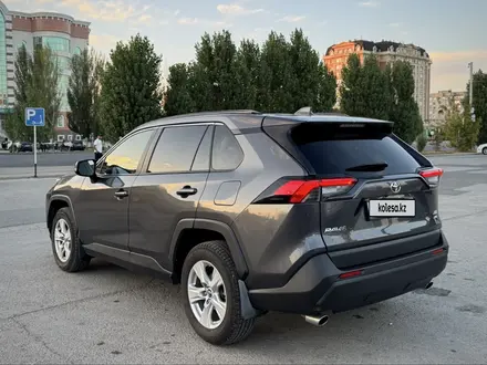 Toyota RAV4 2020 года за 13 300 000 тг. в Актобе – фото 5