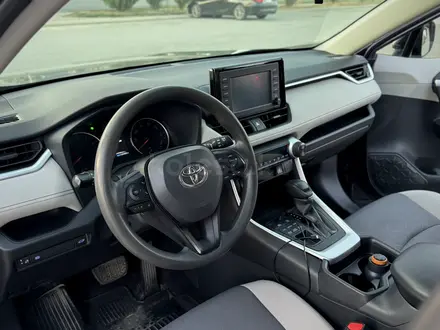 Toyota RAV4 2020 года за 13 300 000 тг. в Актобе – фото 6