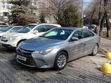 Toyota Camry 2015 года за 10 200 000 тг. в Алматы – фото 4