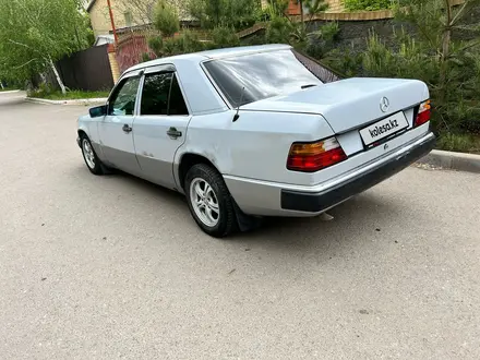 Mercedes-Benz E 230 1991 года за 1 950 000 тг. в Жезказган – фото 5