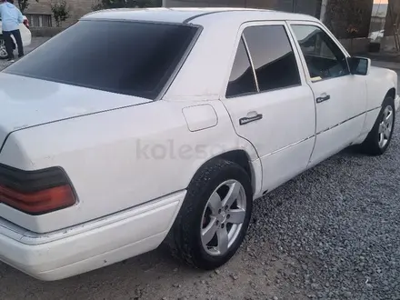 Mercedes-Benz E 280 1993 года за 900 000 тг. в Шымкент – фото 3