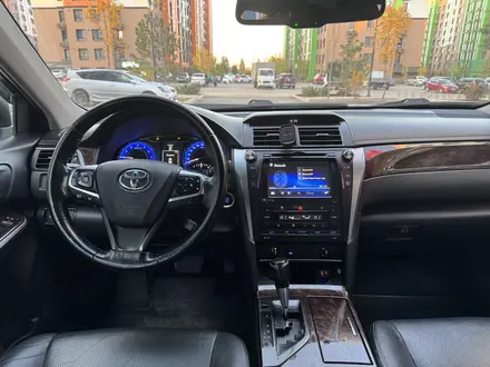 Toyota Camry 2014 года за 11 200 000 тг. в Алматы – фото 20