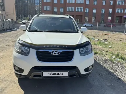 Hyundai Santa Fe 2011 года за 7 500 000 тг. в Караганда