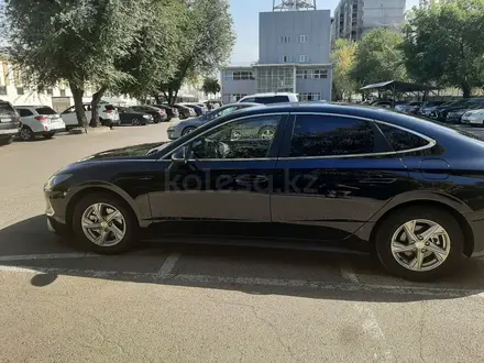 Hyundai Sonata 2019 года за 9 500 000 тг. в Алматы – фото 2